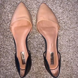 Point-toed flats